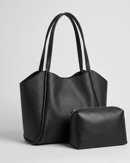 Kadın Siyah Yumuşak Deri Omuz Çantası 30x25 cm Ekstra Makyaj Çantalı