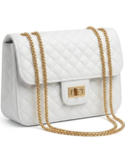 Beyaz Kapitone Suni Deri Gold Zincirli Omuz Çanta 23×16 cm